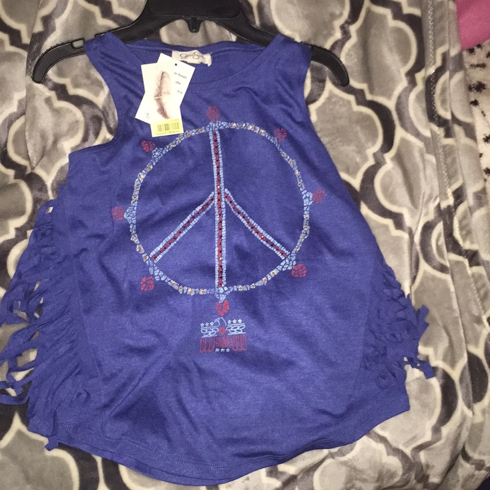 Jessica Simpson shirt